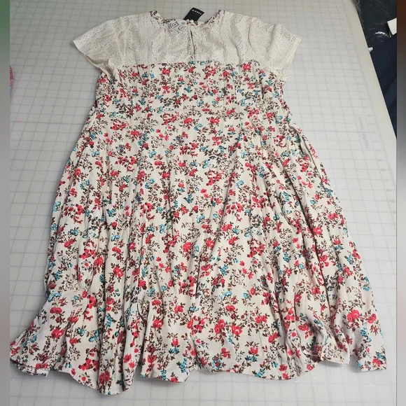 Floral Mini Washable Gauze Lace Yoke Trapeze Dress - Picture 4 of 11